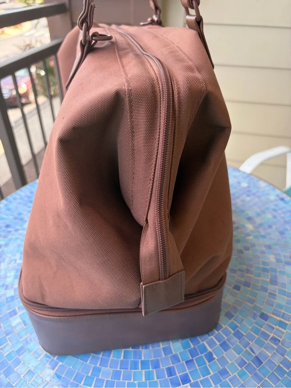 BEIS weekend bag